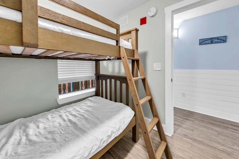 Bunk room