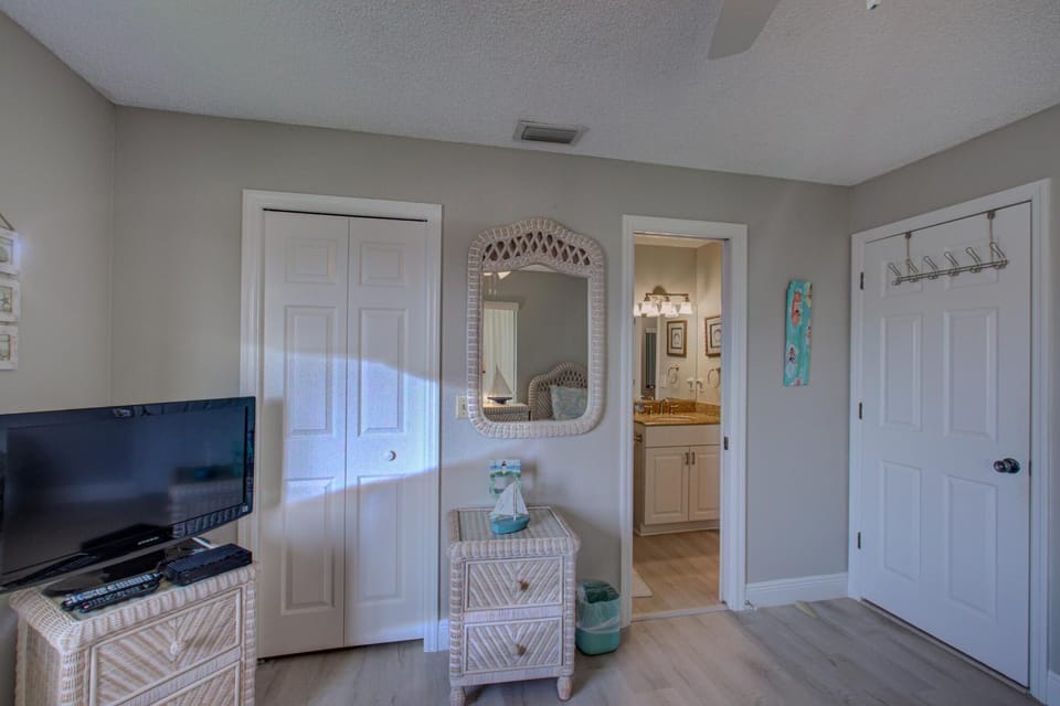 House | 2 bedrooms, iron/ironing board