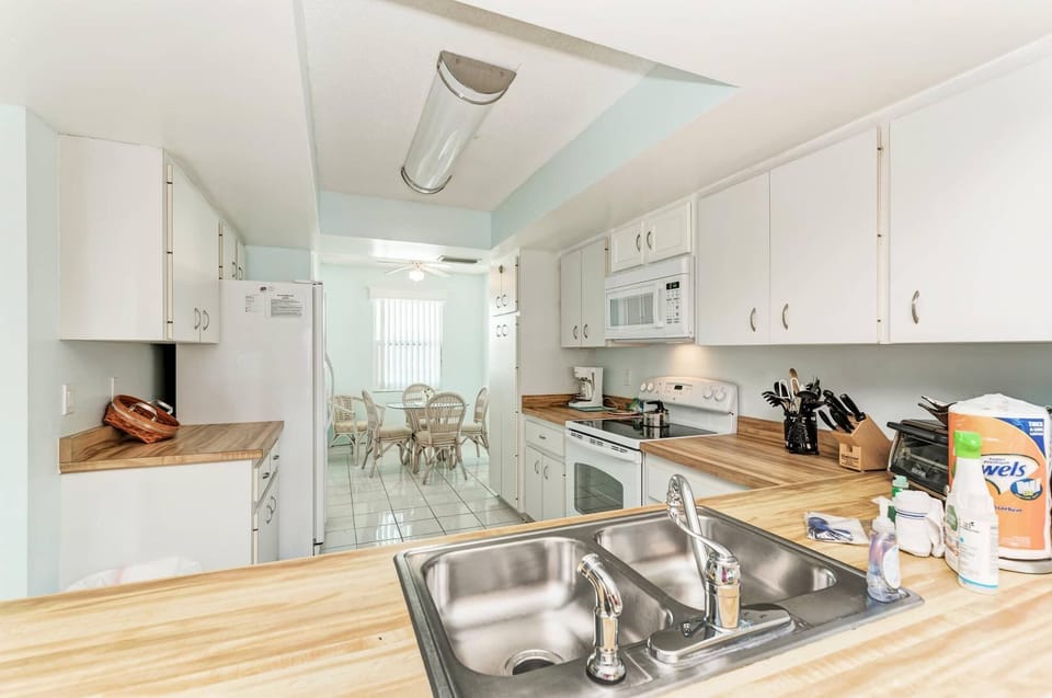 House | 2 bedrooms, iron/ironing board