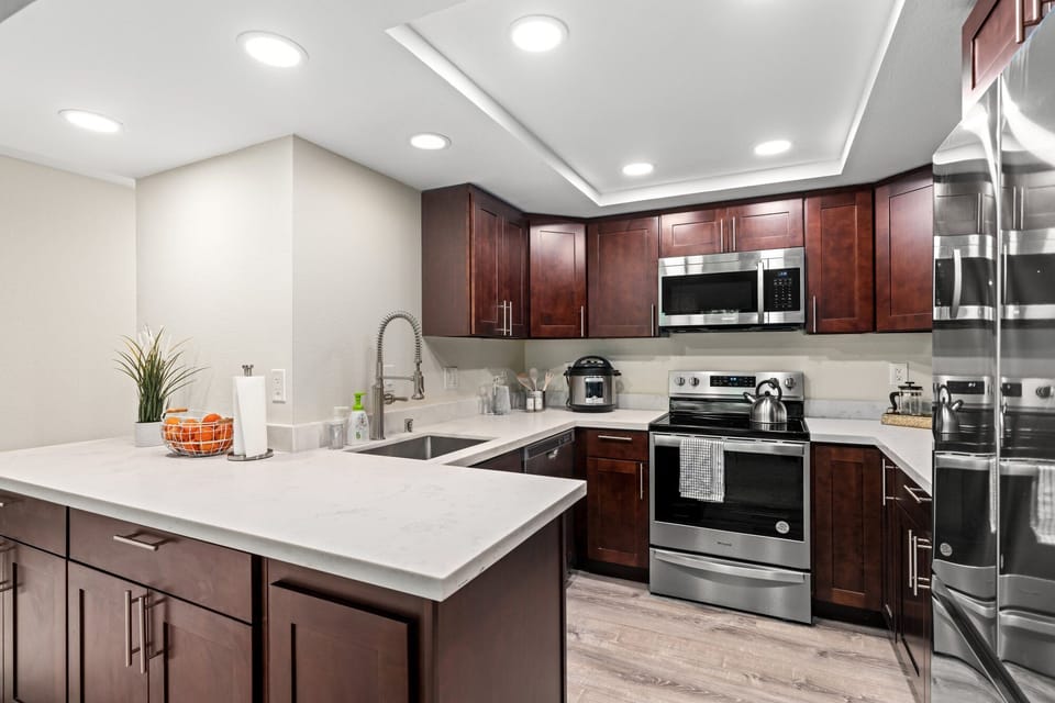 Our kitchen satisfies all cooking needs:  Blender, toaster, Instantpot 