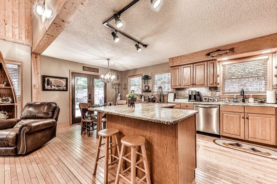 Move around the kitchen with ease as you cook breakfast for the crew or brew your morning coffee on either the 12 cup coffee maker or Keurig.