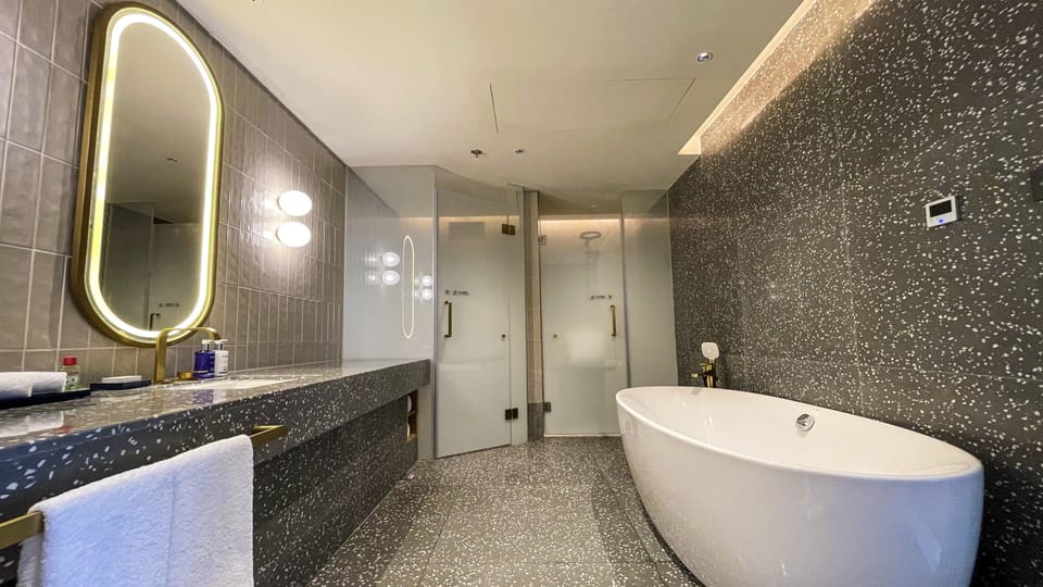 Free minibar items, in-room safe, blackout drapes, soundproofing