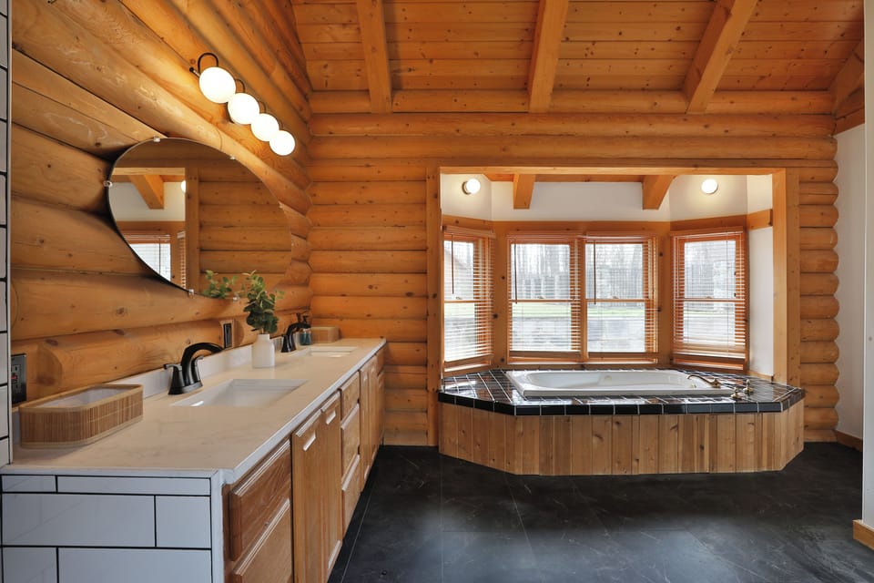 First Floor Master full bath. Luxurious finishes and tons of space! 