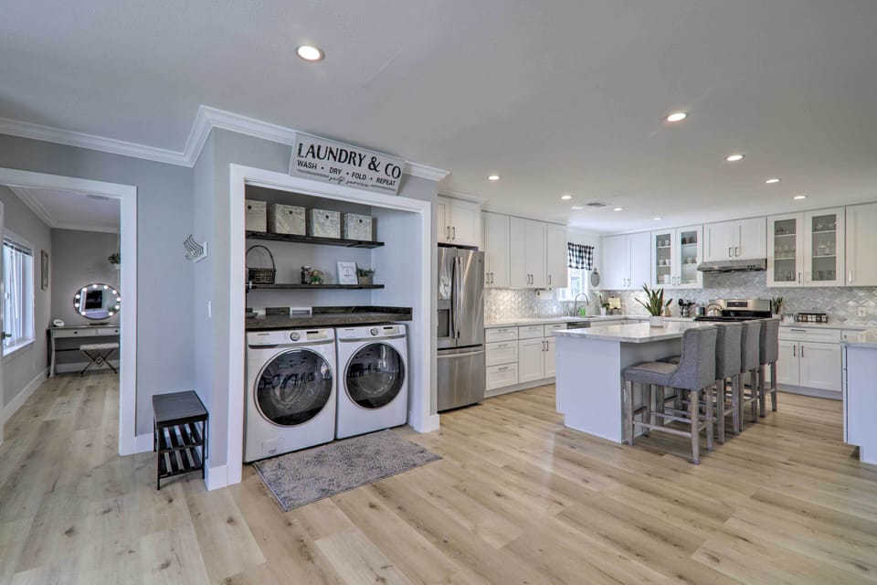 Laundry Area | Hangers