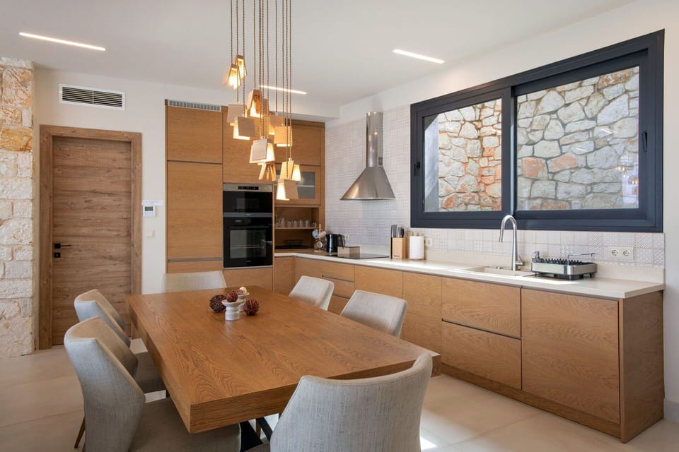 Dining Room, Kitchen