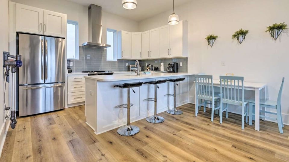 Open Modern Kitchen