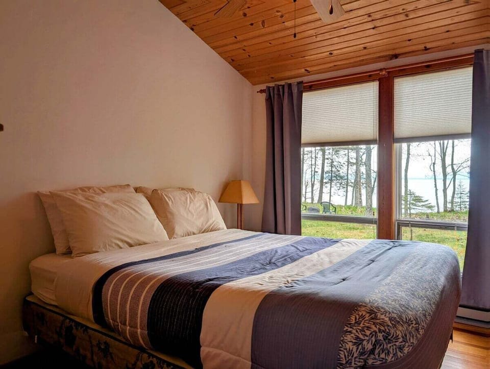 Queen Bedroom #1