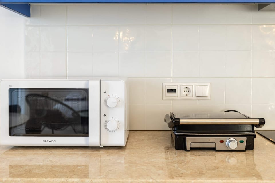Kitchen amenities