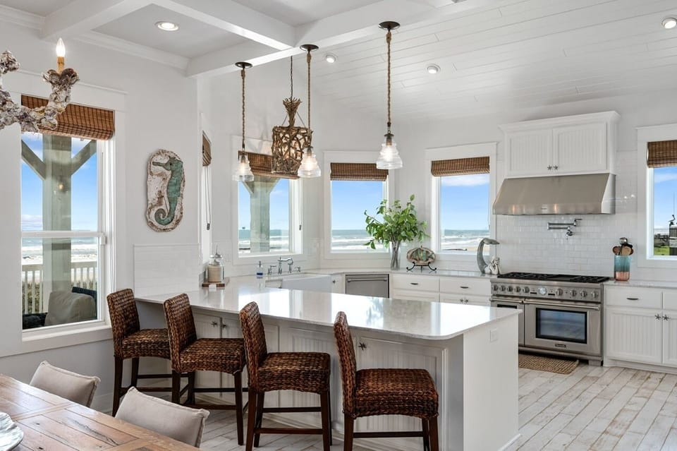 House, 4 Bedrooms | Private kitchen | Coffee/tea maker, fridge, toaster