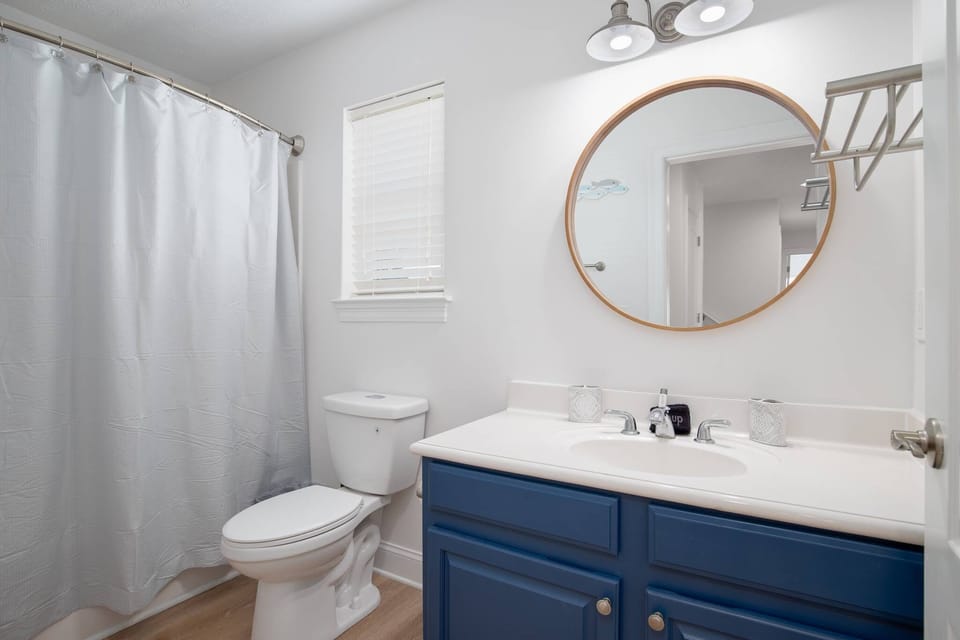 2nd floor bathroom. 