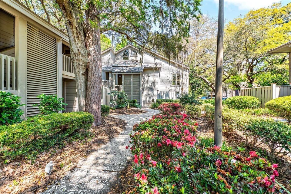 Condo (1 Bedroom) | Property amenity