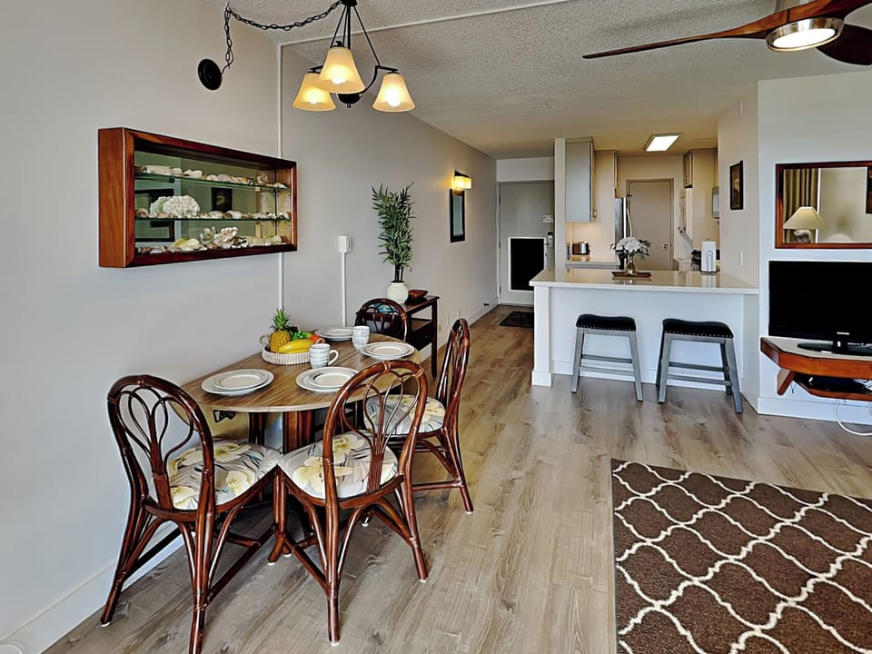 Condo (1 Bedroom) | Property amenity