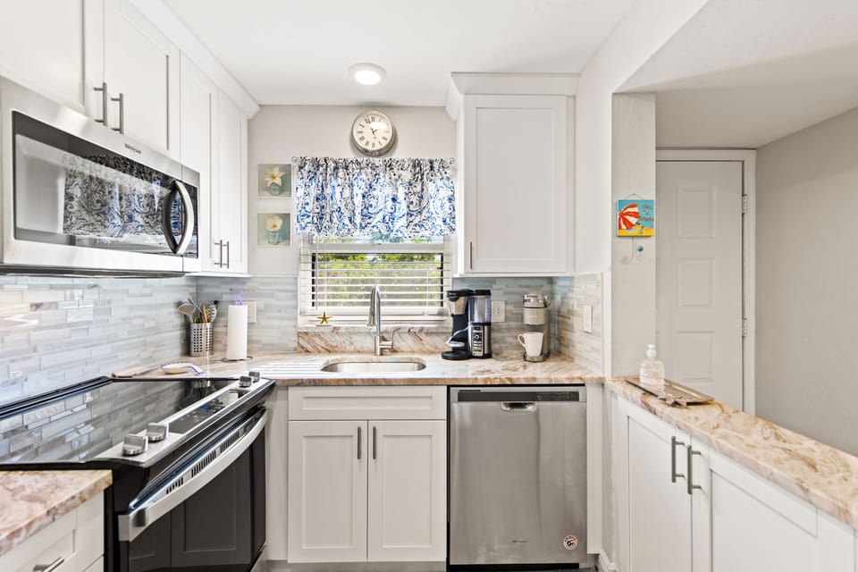 Condo (2 Bedrooms) | Property amenity