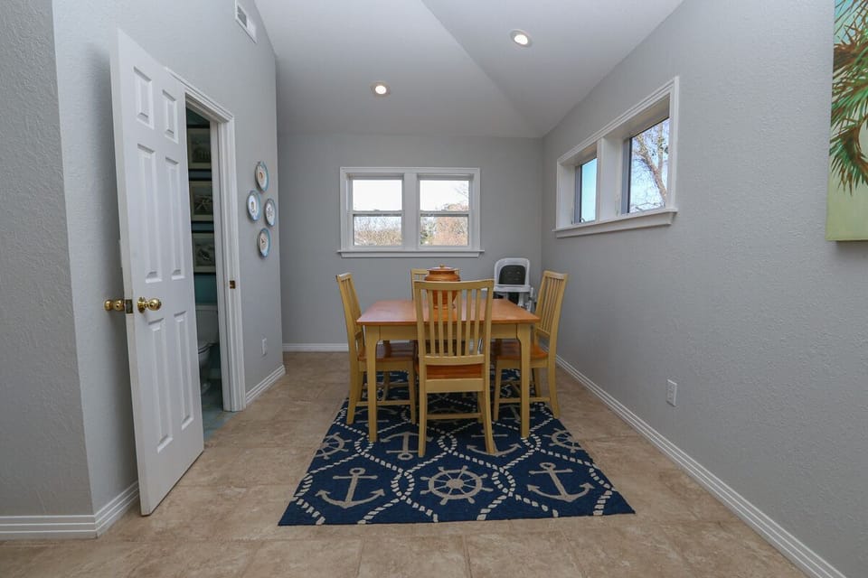Dining 2 2023