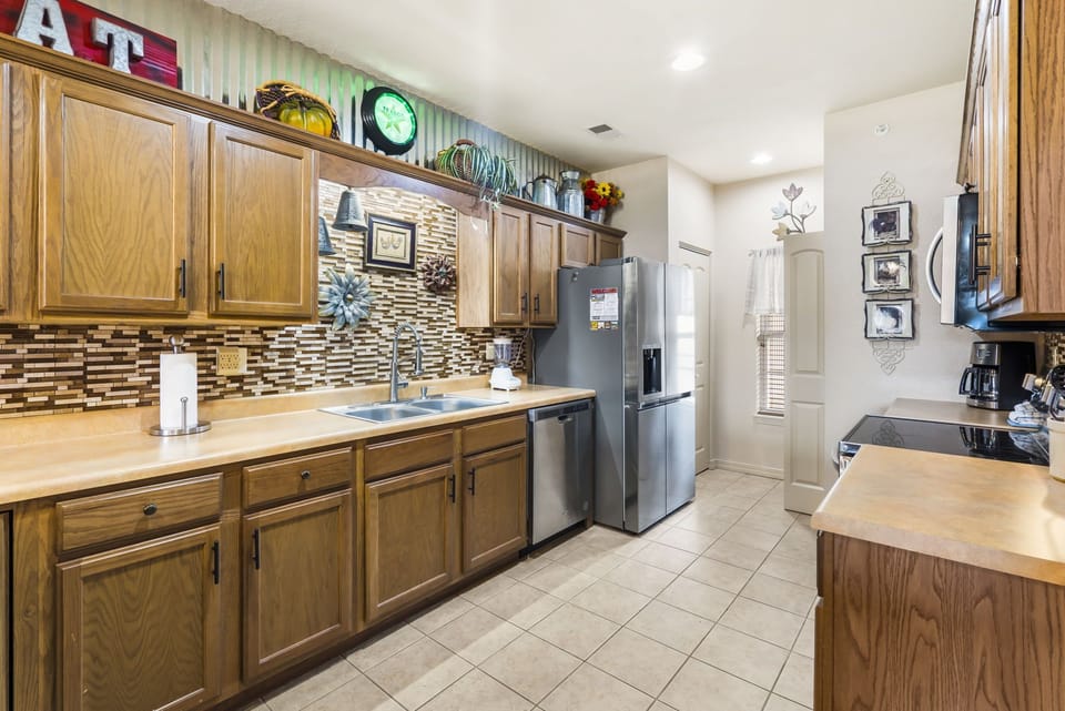 Full Kitchen