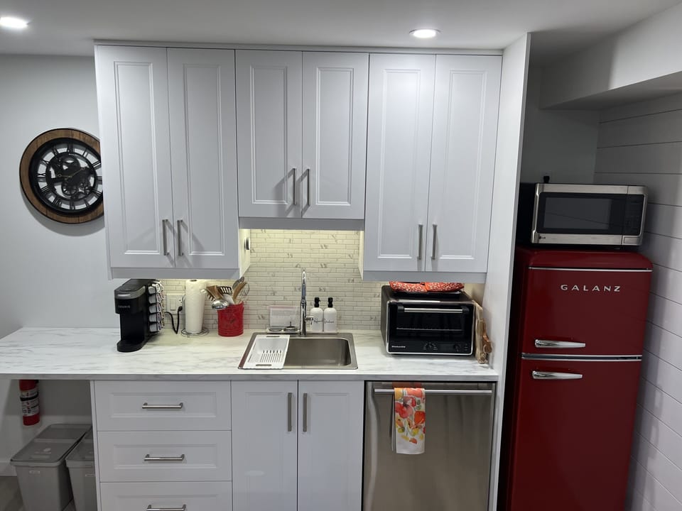 Full kitchen with everything you need.