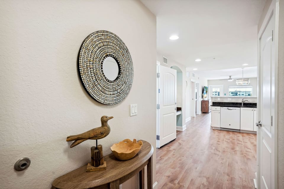 Welcome to Harbourside 7718!