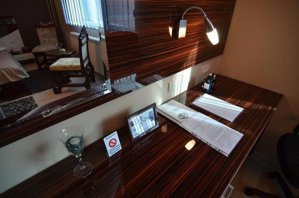 Superior Double Room | In-room safe, desk, laptop workspace, blackout drapes
