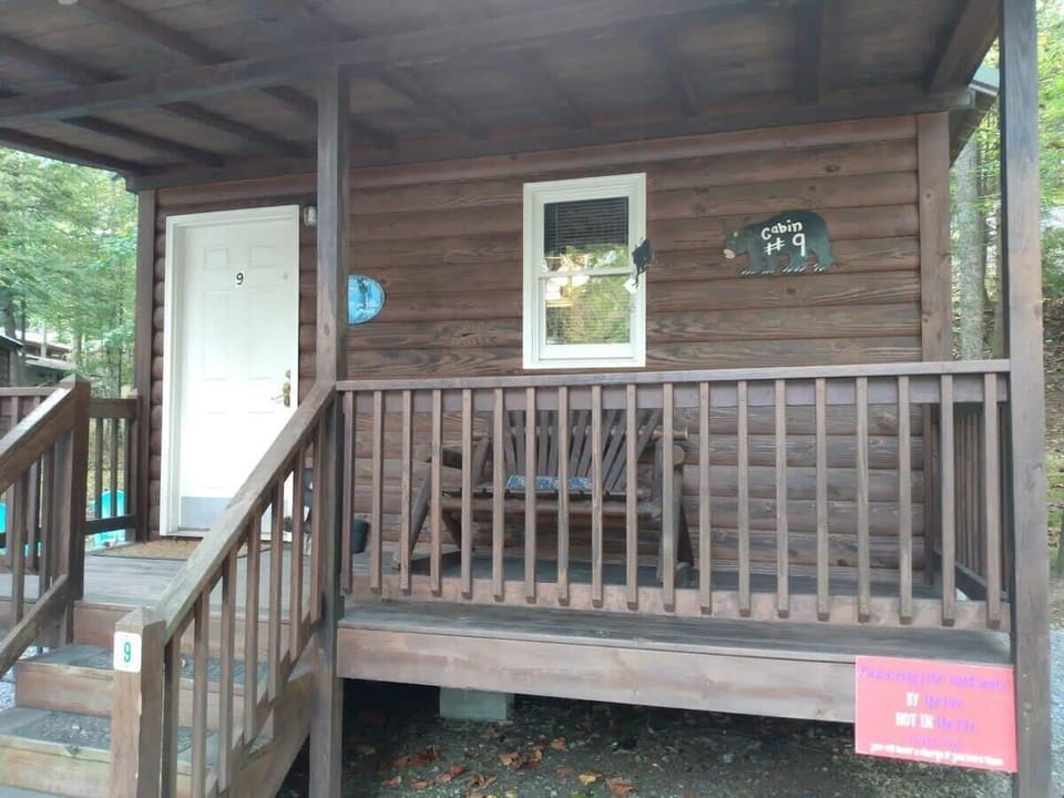 Cabin Facade Entrance