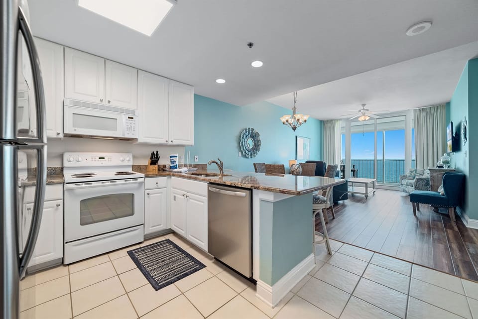 Fully equipped kitchen