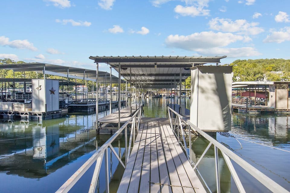 Dock