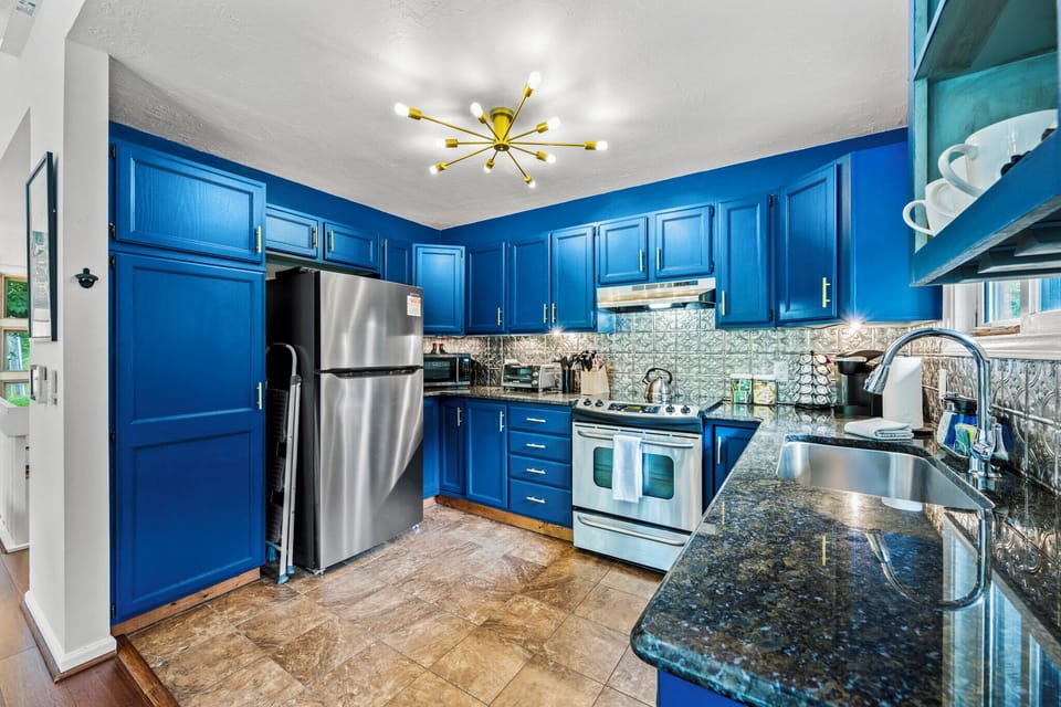 Fully equipped kitchen