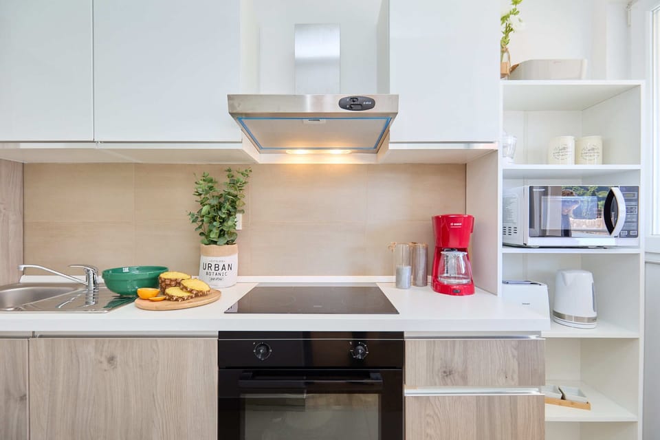 Apartment (1 Bedroom) | Private kitchen | Microwave, oven, stovetop, dishwasher