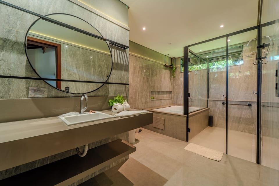 Premium Double Room | Minibar, iron/ironing board, free WiFi