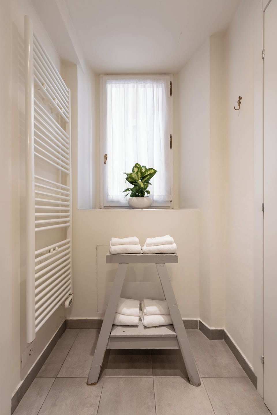 Bathroom furnishing details