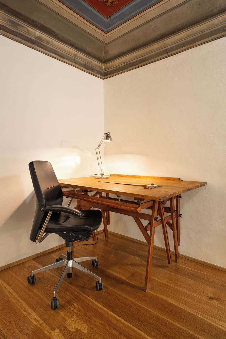 Furnishing details and work area