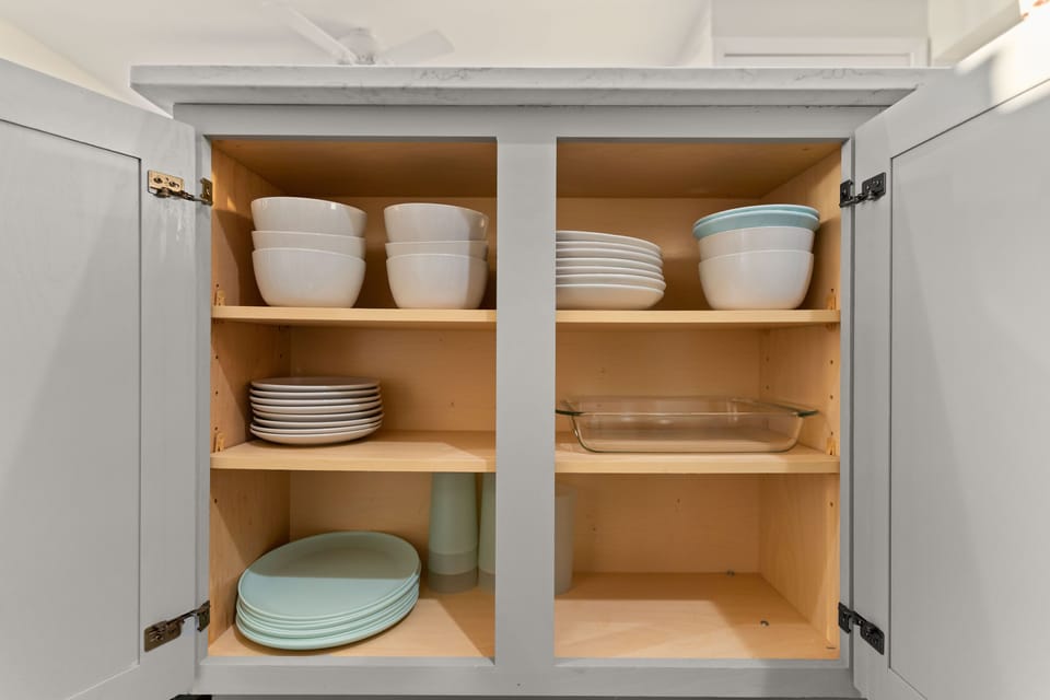 Fully equipped kitchen.
