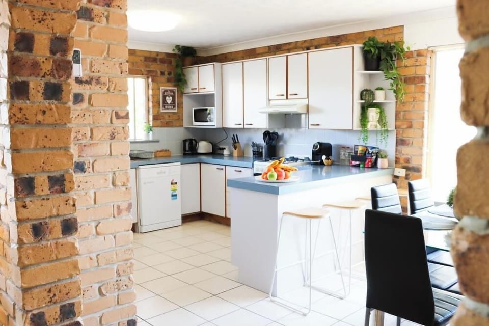 Executive Three-Bedroom Apartment- Non-Pet Friendly | Living area | 40-inch flat-screen TV with cable channels, TV