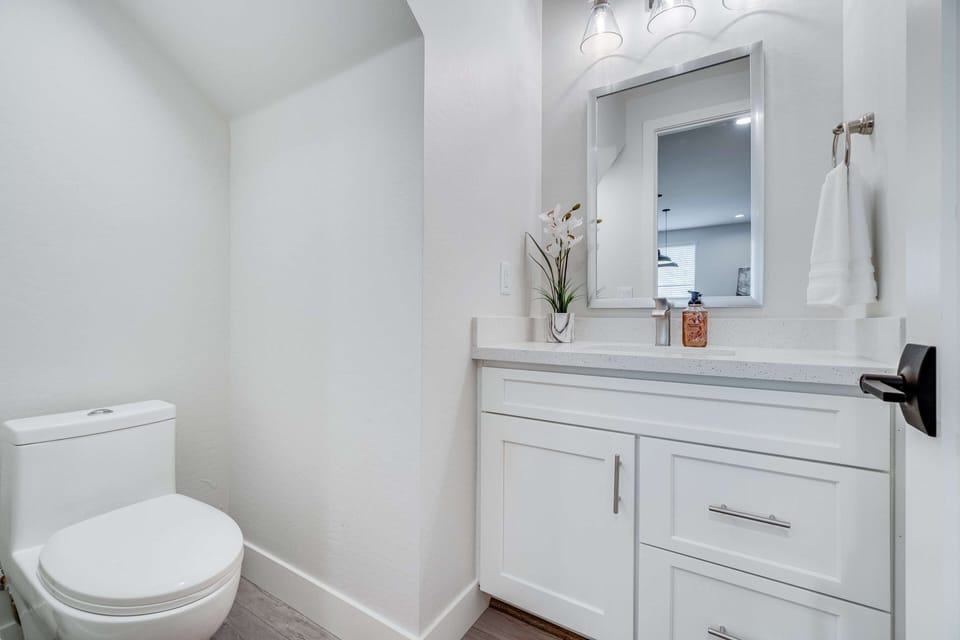 Half Bath off Kitchen