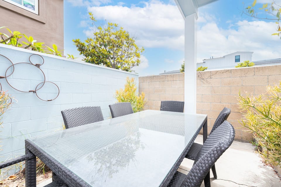 On the ground floor, you have access to a private patio with a propane BBQ grill and seating for four.
                