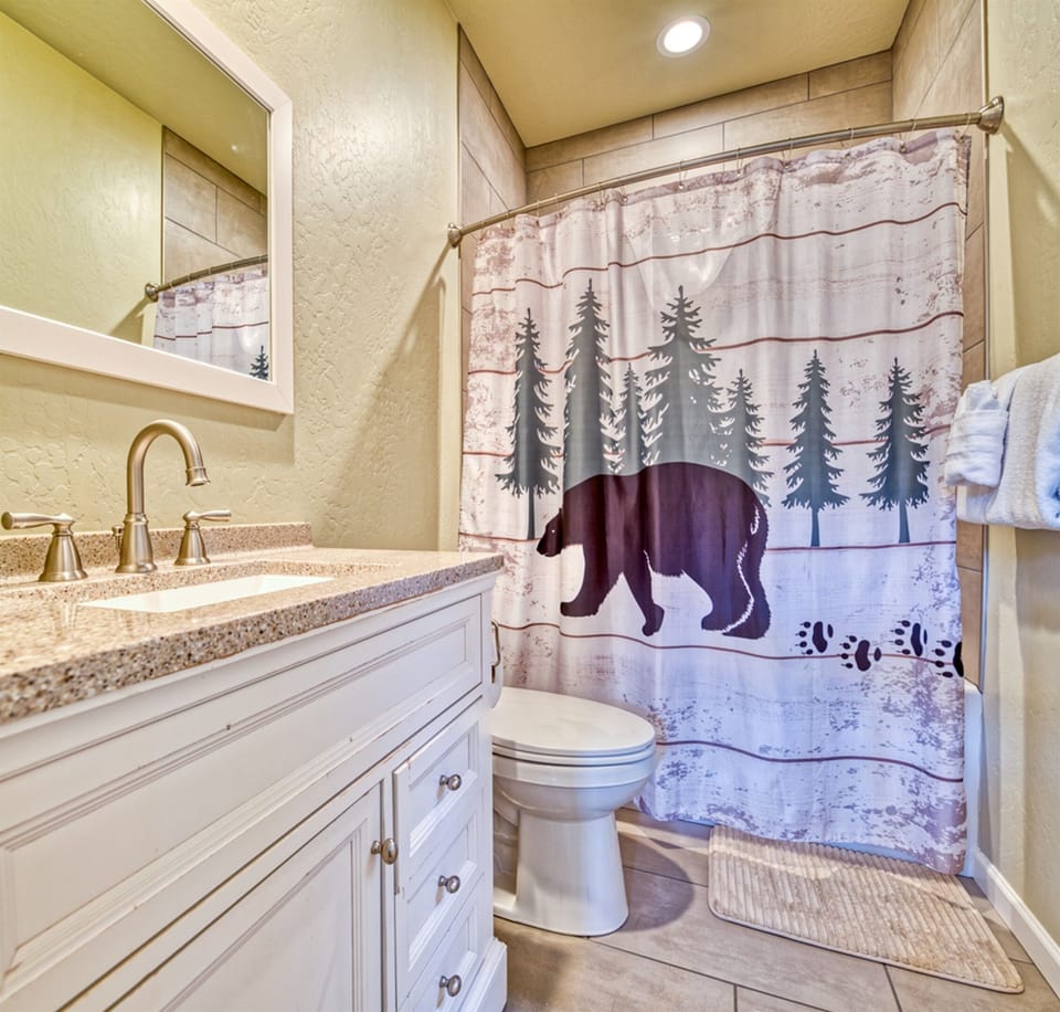Full Bathroom of primary bedroom on first floor