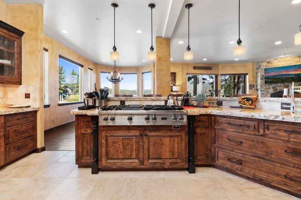 Kitchen - Fully equipped kitchen