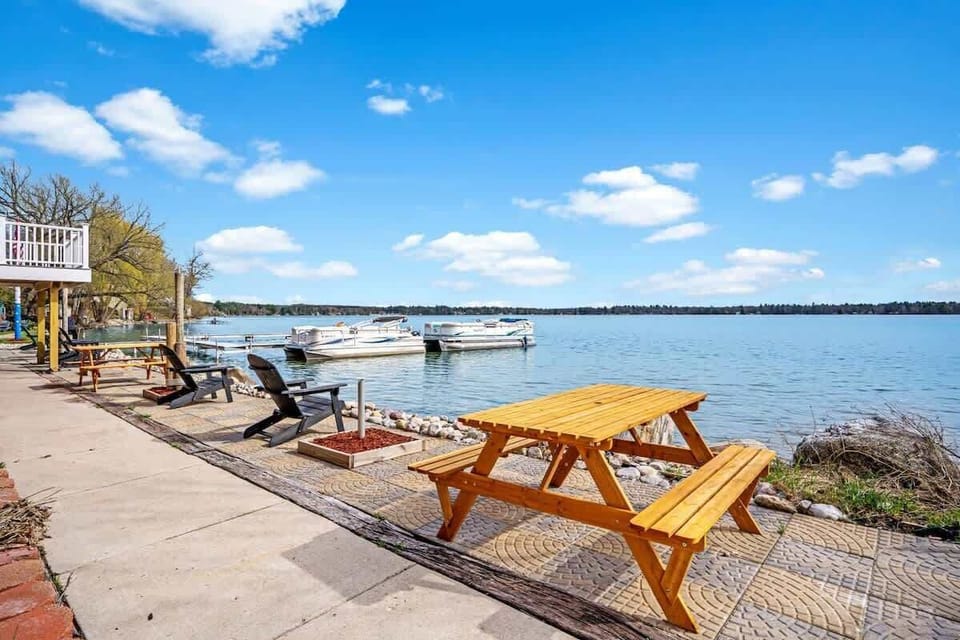 Common outdoor area for guest use