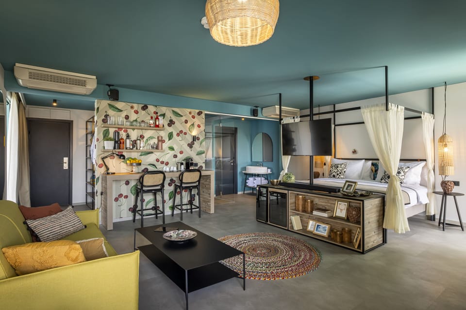 Cherry on top [PLACESSUITE] for 3 Seaview | Desk, cribs/infant beds, free WiFi, bed sheets