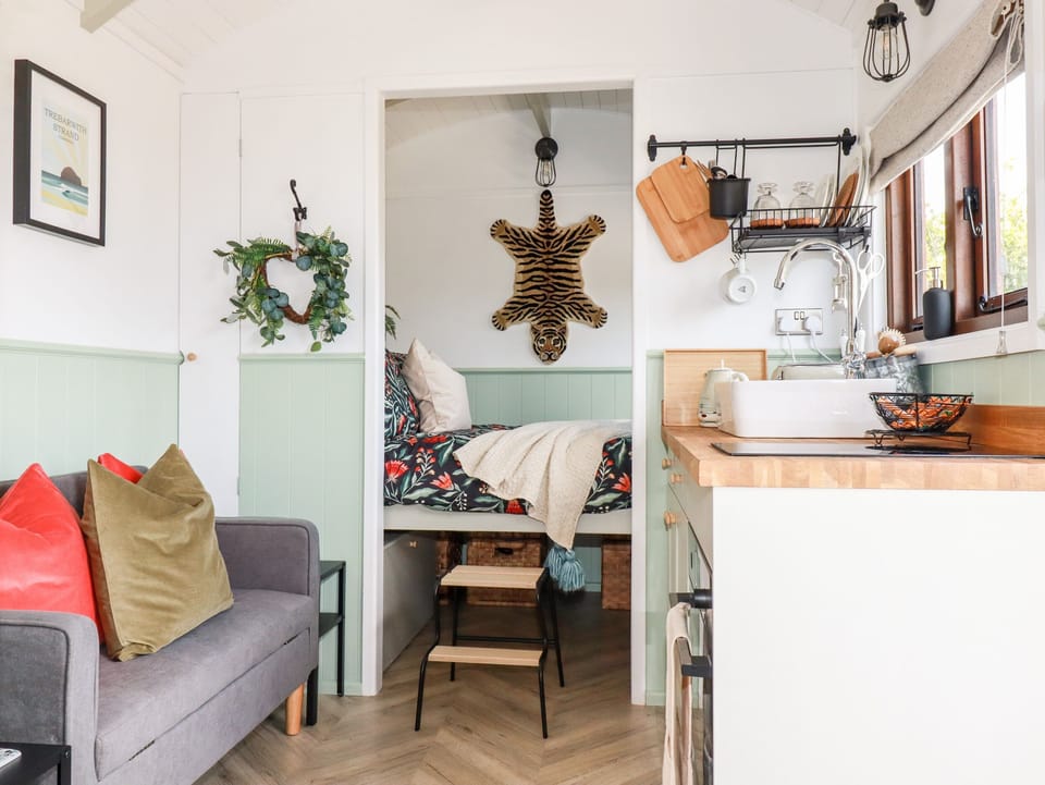 Cottage | Interior