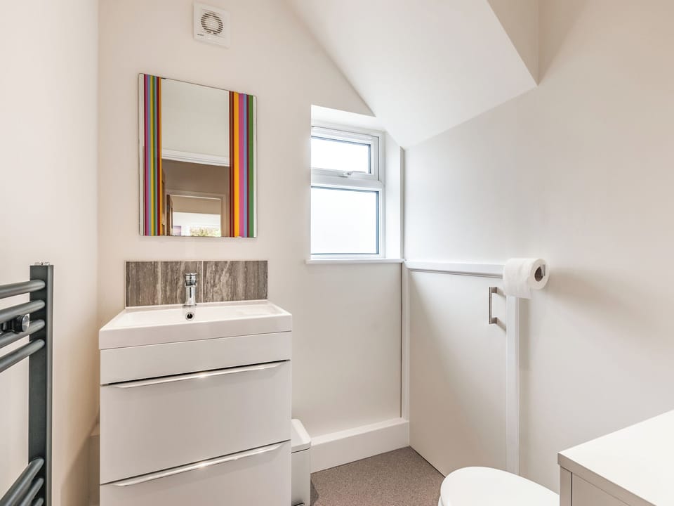 En-suite | Whit&rsquo;s End House, Whitstable