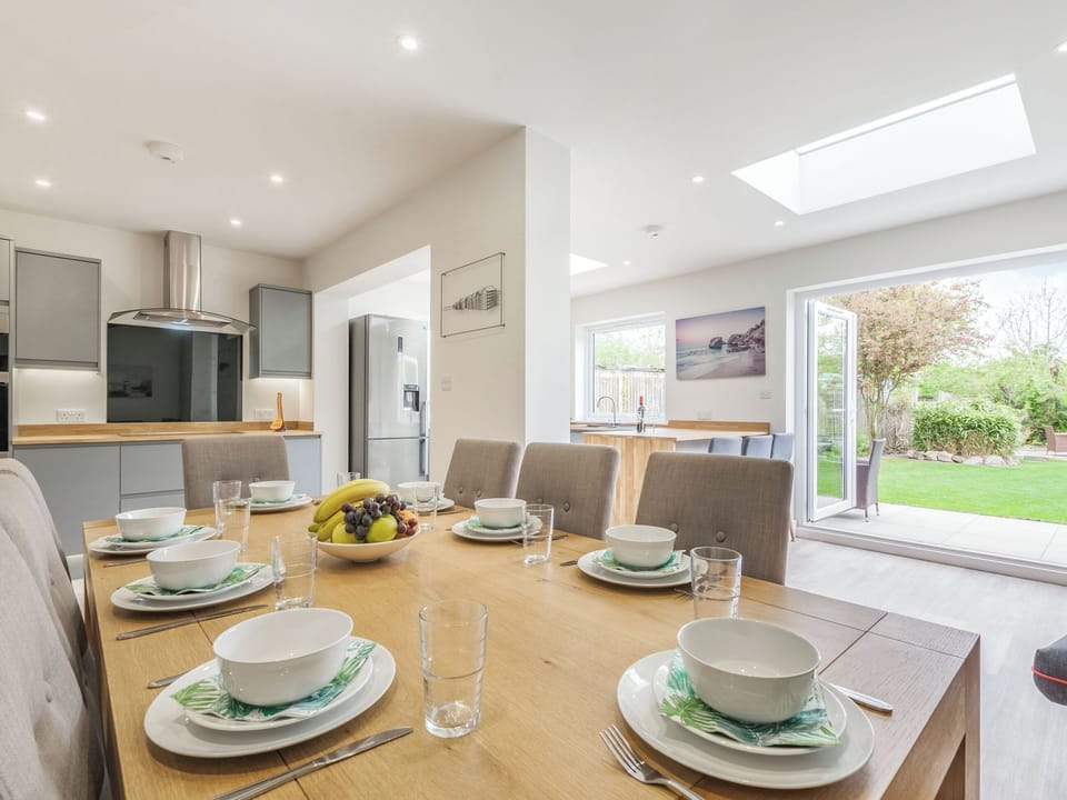 Dining Area | Whit&rsquo;s End House, Whitstable