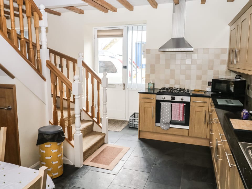 Cottage | Interior