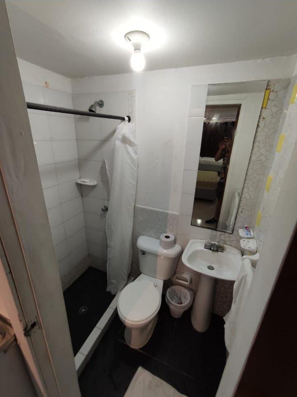Standard Apartment | Bathroom | Shower, rainfall showerhead, hair dryer, towels