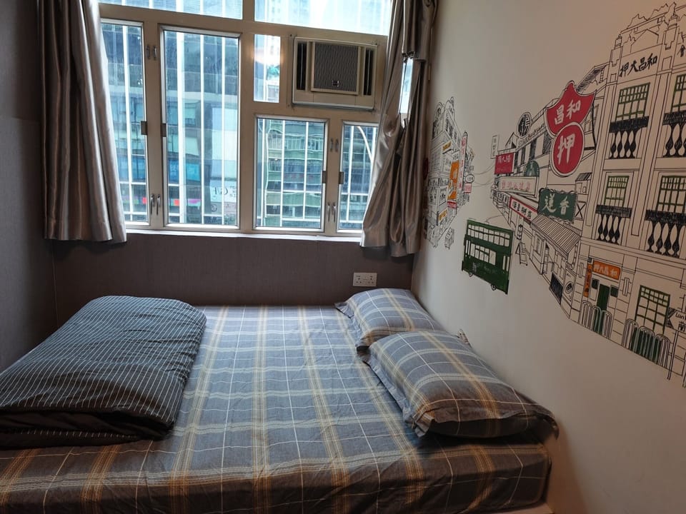 Economy Double Room | Bed sheets