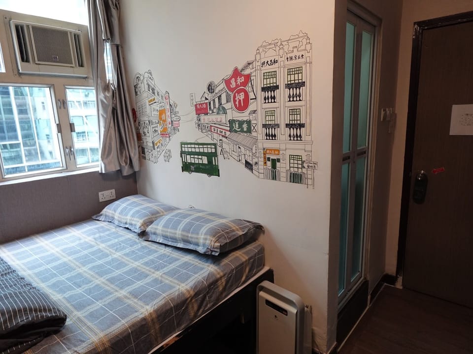 Economy Double Room | Bed sheets