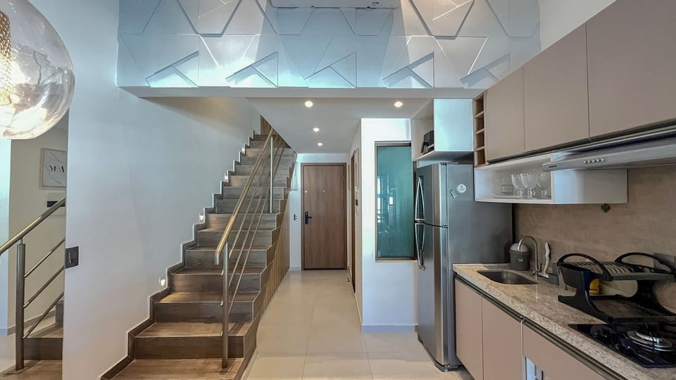 Family Apartment | Private kitchen | Fridge, microwave, cookware/dishes/utensils