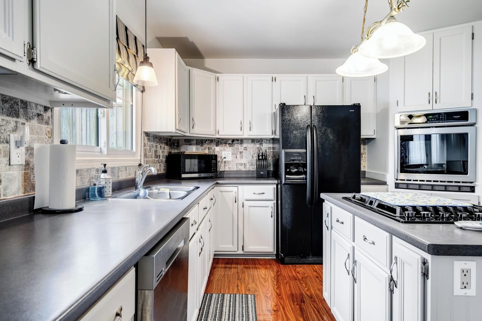 1324 Orchard Blvd-22_kitchen