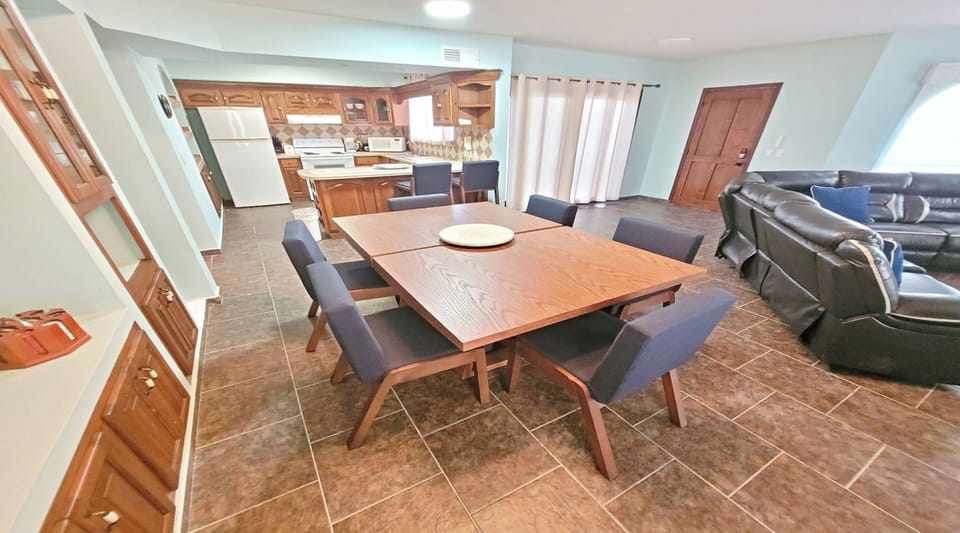 Family Villa | Dining room