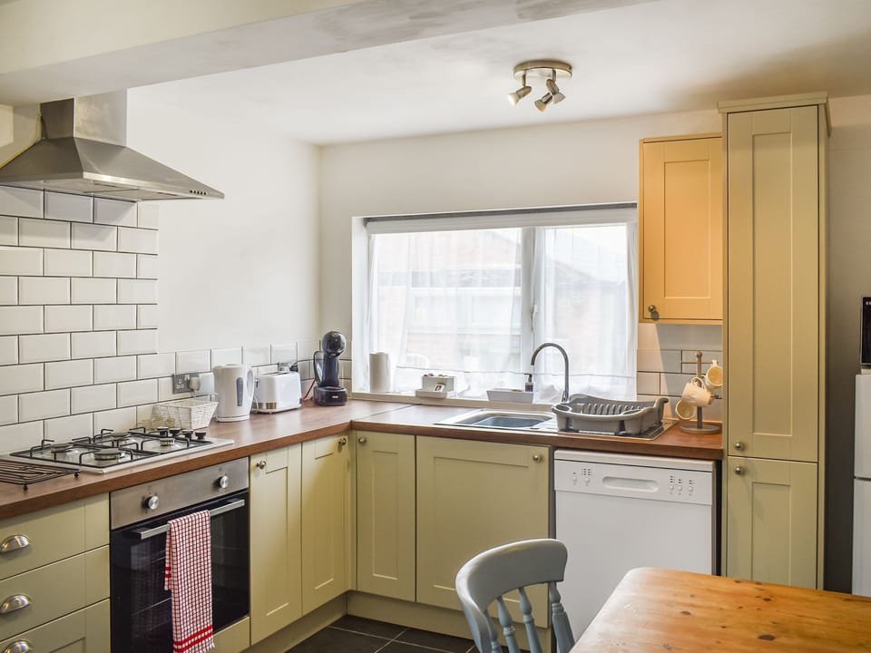 Kitchen/diner | Pear Tree Cottage, Enderby