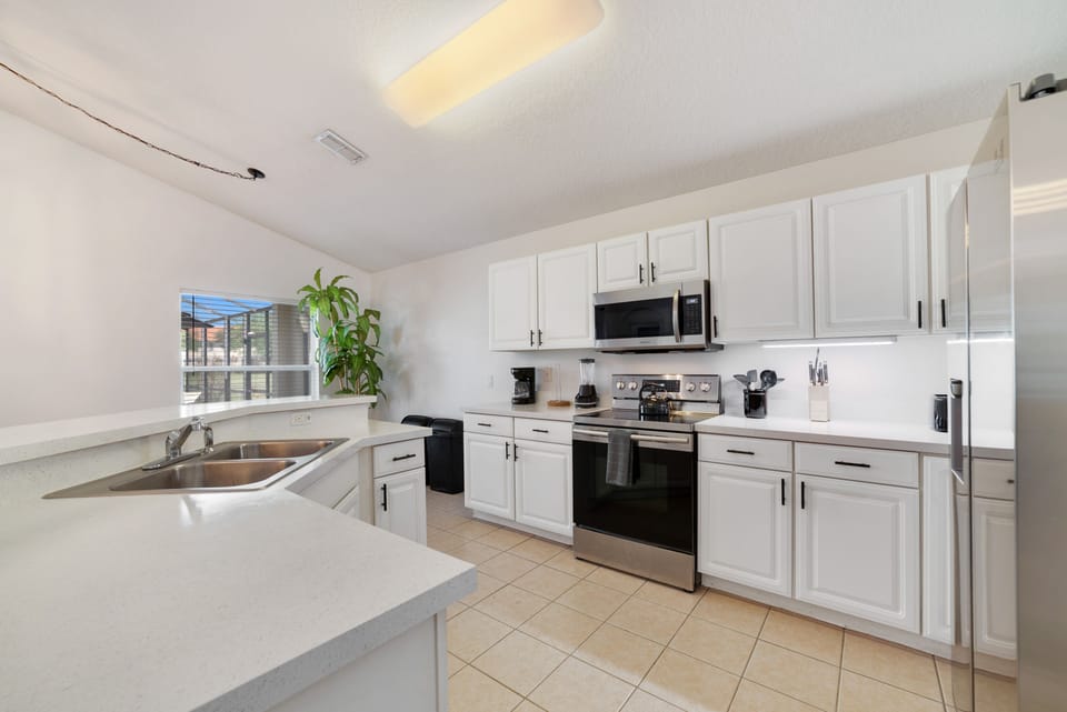 Large modern kitchen